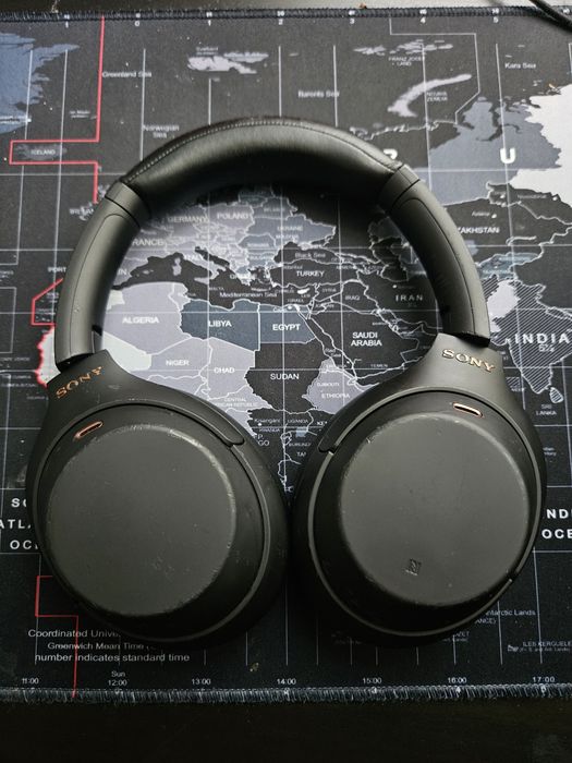 Sony WH1000 XM4 auscultadores