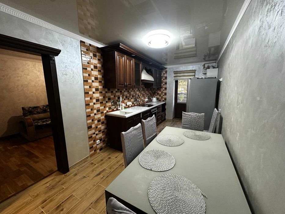 Продається квартира у м. Тячів