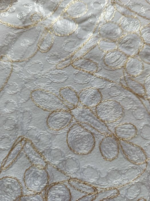 Obrus żakardowy-haftowany 180cm