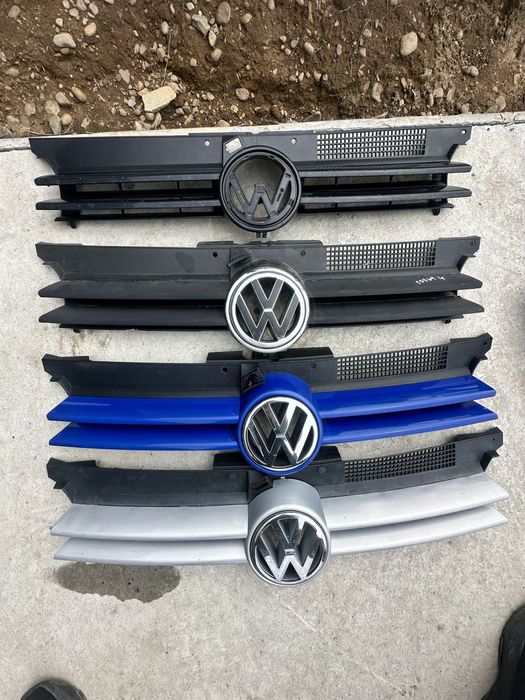 Решітка радіатора гольф 4 vw vag golf 4 bora