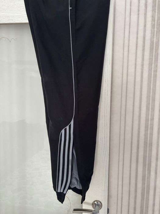 Спортивний костюм