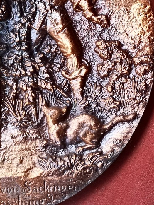 Talerz medalion z brązu