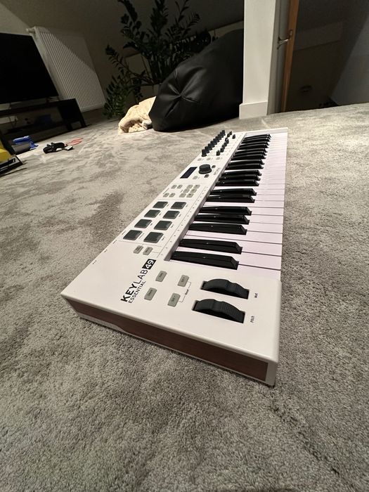 KeyLab Essential 49