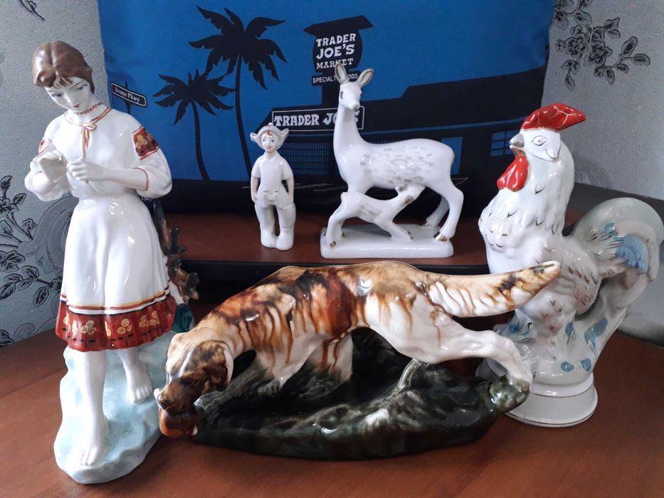 Статуэтки родом из СССР.