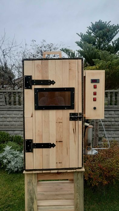 Wędzarnia elektryczna z drewna OLCHOWEGO
6.6.0.6.3.9.7.7.6.