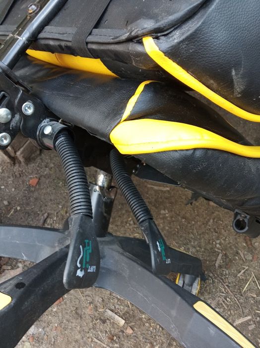 Офисное кресло большое