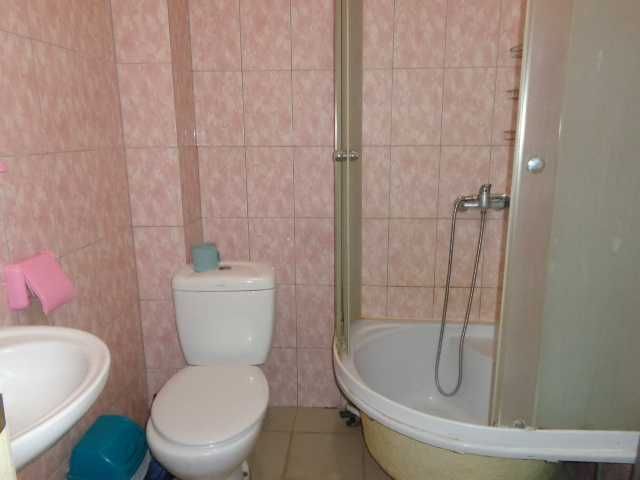 В УжгородІ здам 1к.квартиру напівособнячного типу за 10000грн в тч КП!