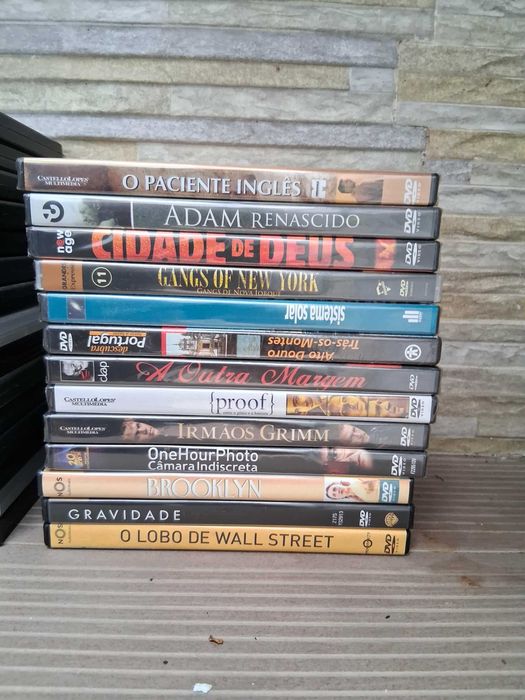 Vende-se Conjunto 73 DVD`s de Filmes