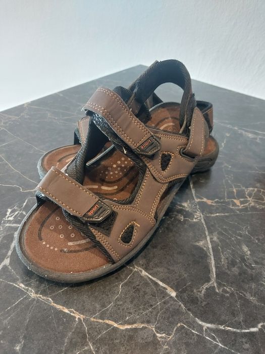 Sandały nowe rozmiar 35