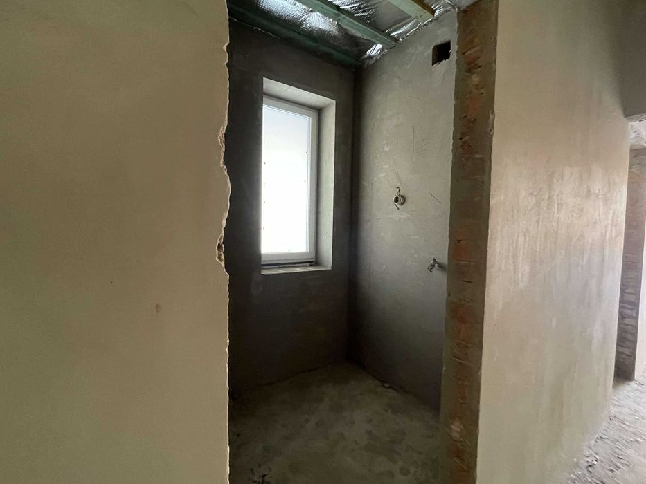 Продаж будинку з ділянкою на 10 сот 123 кв. м, на вул. Пересопницька
