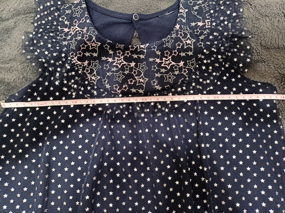 Sukienka w gwiazdki