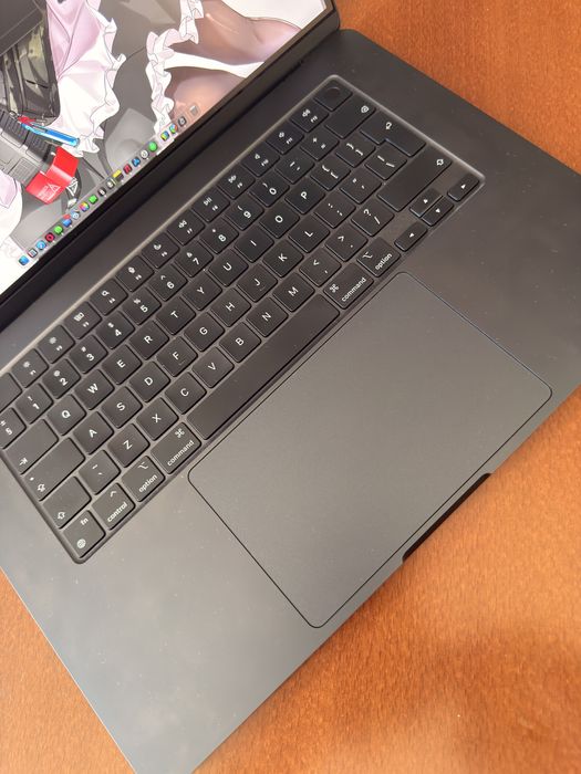 Macbook Air 15 M2 256/8 Komplet, Stan Idealny