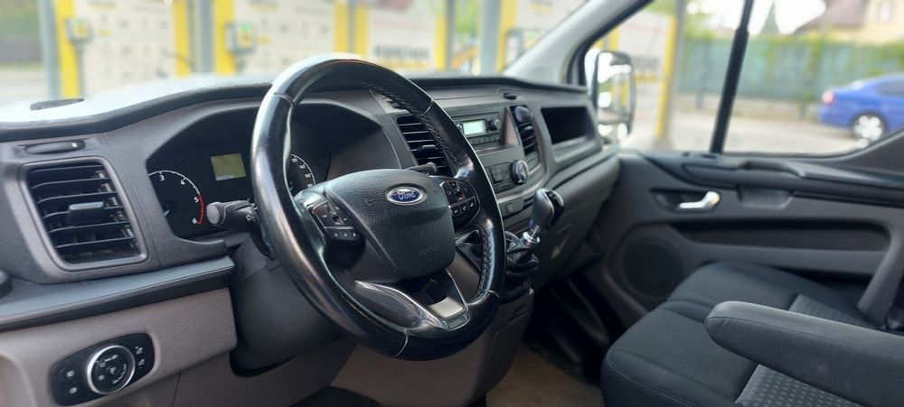 Piękny FORD TRANSIT CUSTOM L2H1 * Ledy Klima Czujniki Niski Przebieg