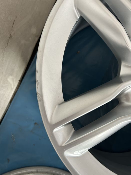 216 Felgi Aluminiowe AUDI R 17 5x112 otwór 66,6 Bardzo Ładne