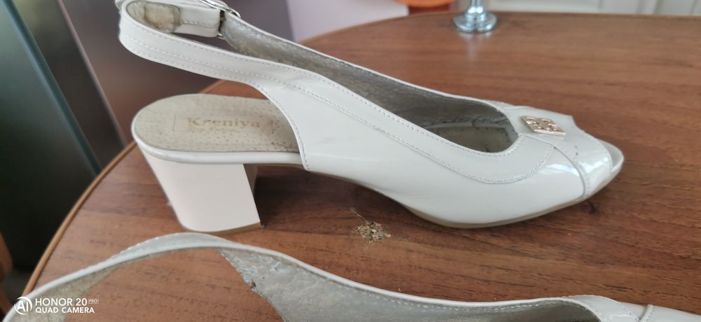 Жіночи Босоніжки