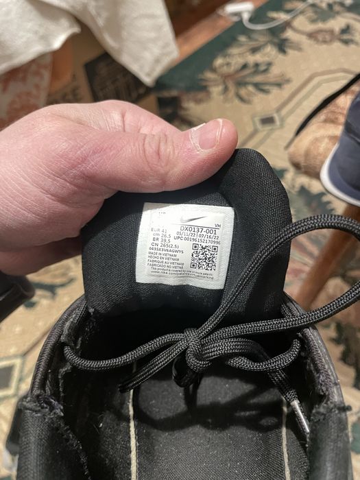 Продам кросівки Nike