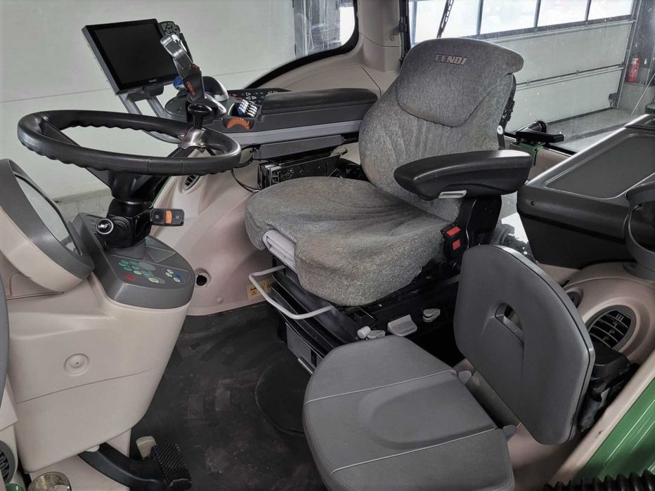 Fendt 828 Vario Profi Plus , GPS RTK,/826/927 nowe opony,mega zadbany