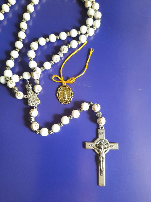 Terço de Fátima  com crucifixo prateado / Novo Preço