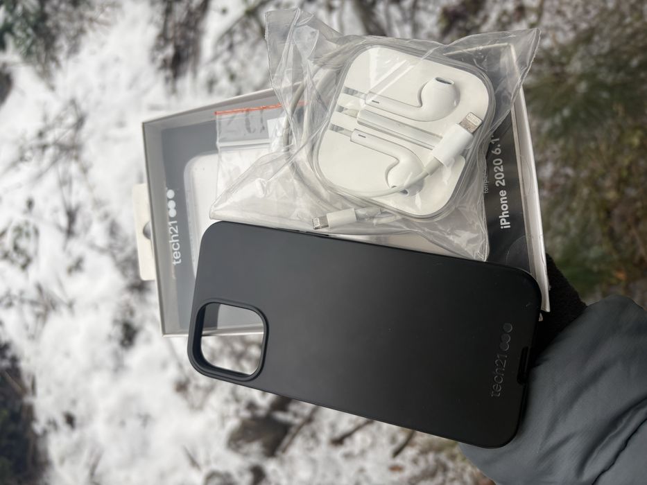 Продам iPhone 12 64gb blue