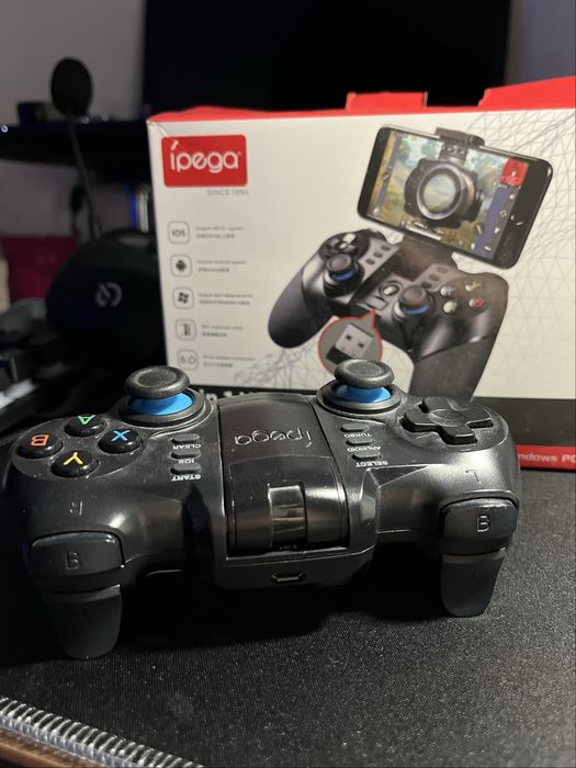 Геймпад iPega Bluetooth, в новому стані