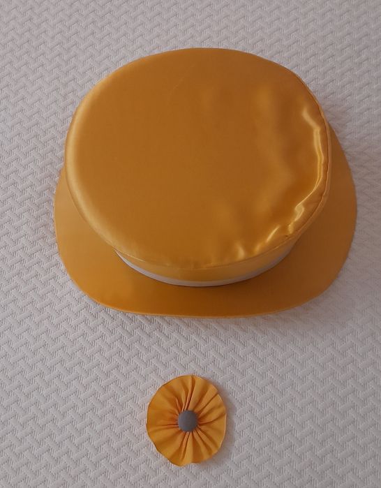 Chapéu amarelo de traje académico-Tamanho 58
