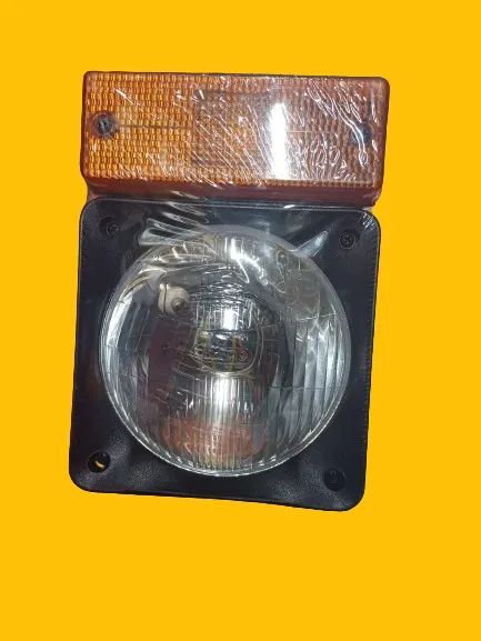 LAMPA PRZEDNIA STARY TYP JCB 700/21100
