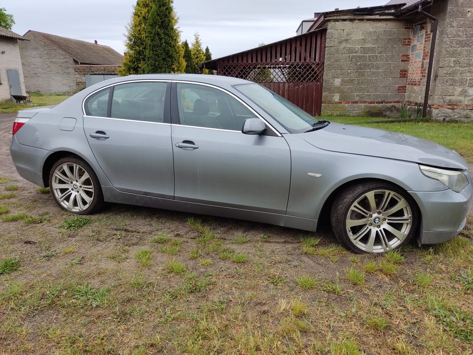 Karoseria BMW E60 E61 SILBERGRAU METALLIC A08 Maska Zderzak Błotnik