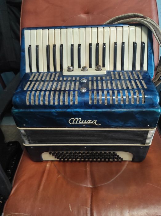 Akordeon Muza 80