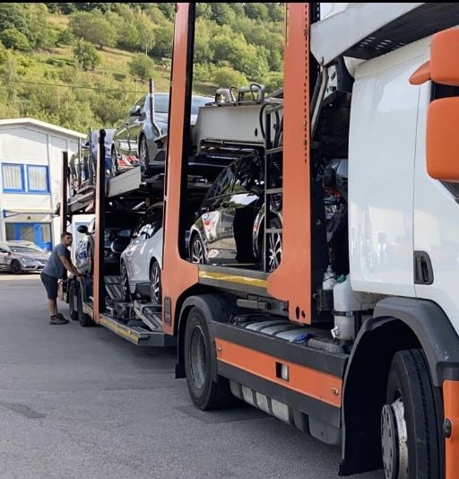 Transportamos o seu automovel de toda Europa