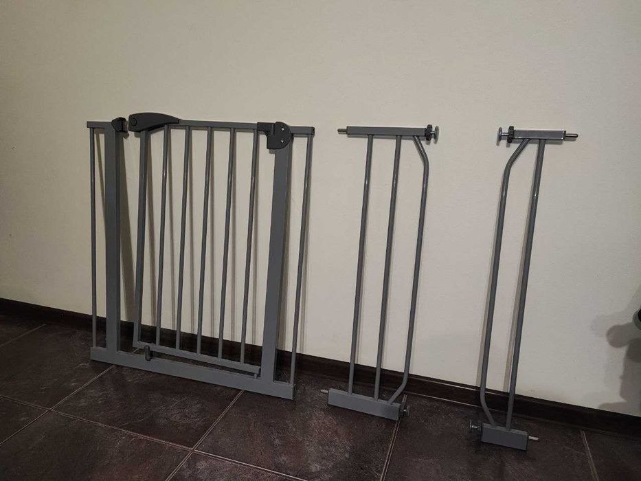 Захисні ворота - барєр на сходи