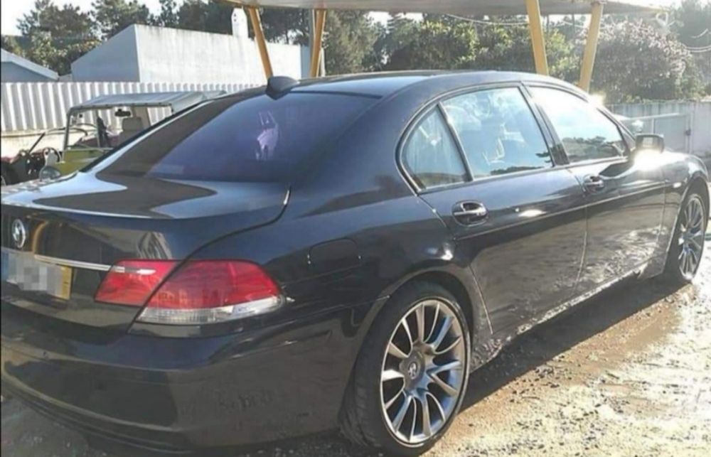 Bmw 760 ila V12 de 475 CV serie individual, NÃO É SALVADO NEM BATEU. Vendido á melhor oferta. (Leia o anuncio todo)
