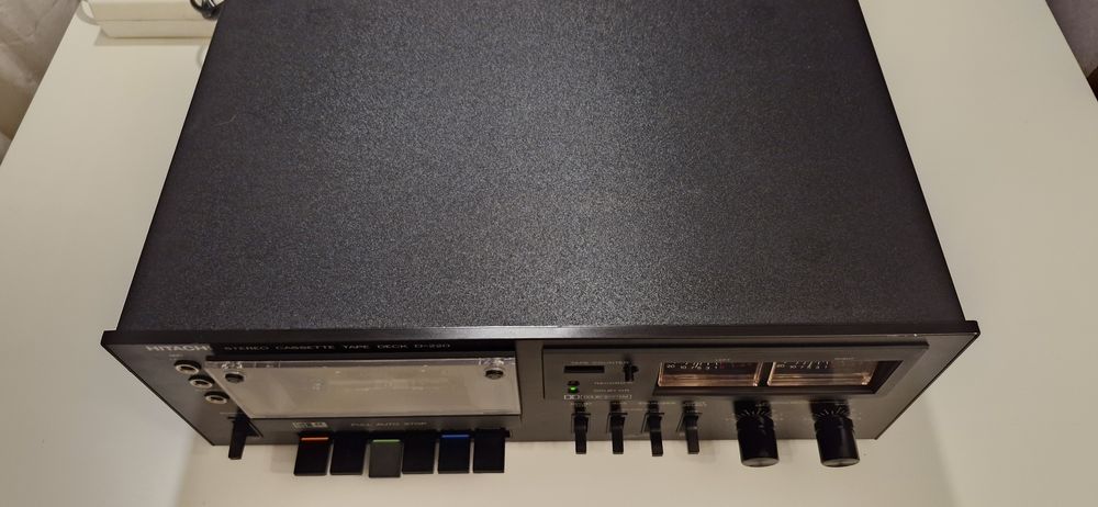 Magnetofon deck Hitachi D220