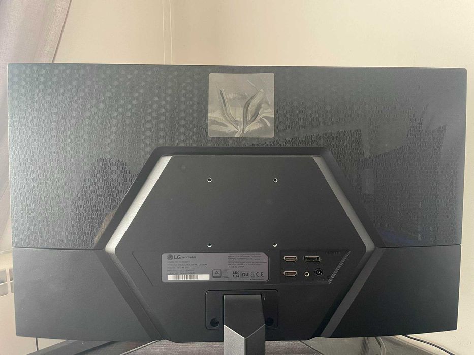 Monitor LG UltraGear 165Hz (24'' - Full HD - AMD FreeSync)