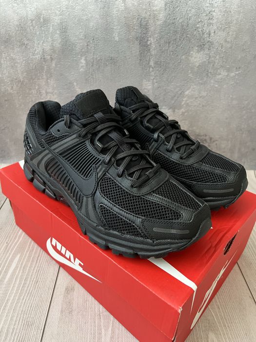 Оригінал! Кросівки Nike Zoom Vomero 5 | Найк 44,5