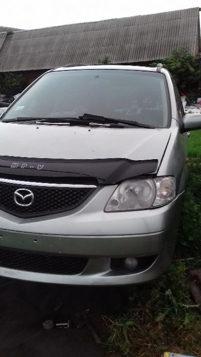 Минивэн мазда MPV бензин 2.0. и 2.3
