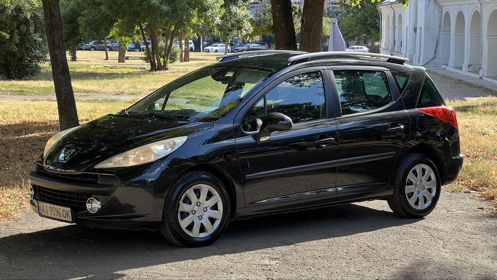 Автомобіль Peugeot 207 SW