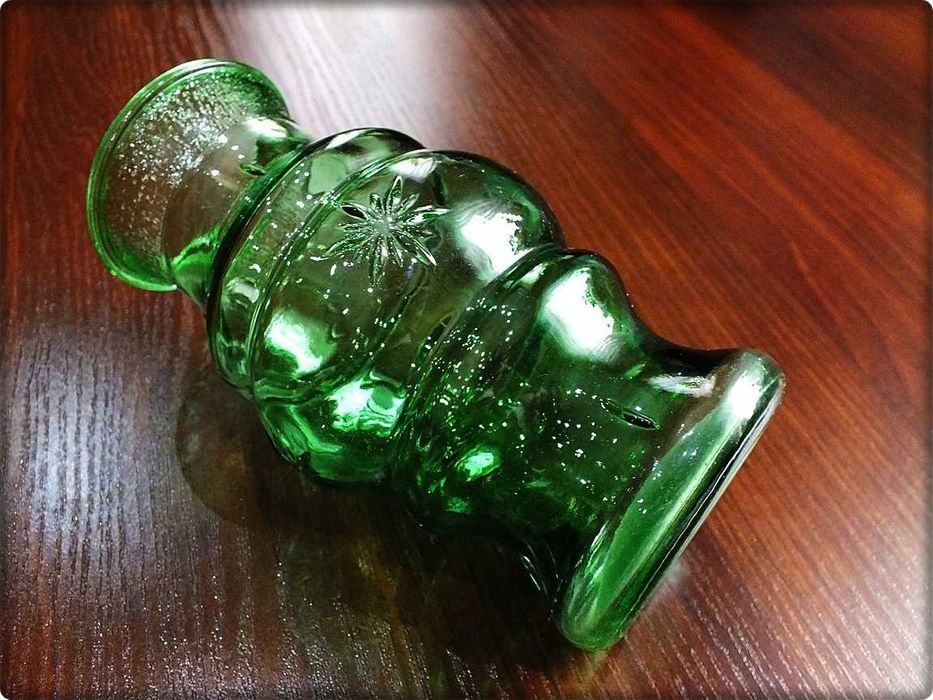 Stary Zielony Wazon z PRL Szkło butelkowe z lat 60-70' CUDO Vintage