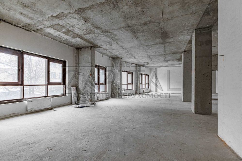 Продаж комерції фасад 684 м² | Богдана Хмельницького | Центр