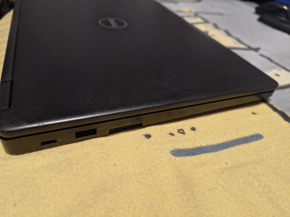 Ноутбук DELL 5480
