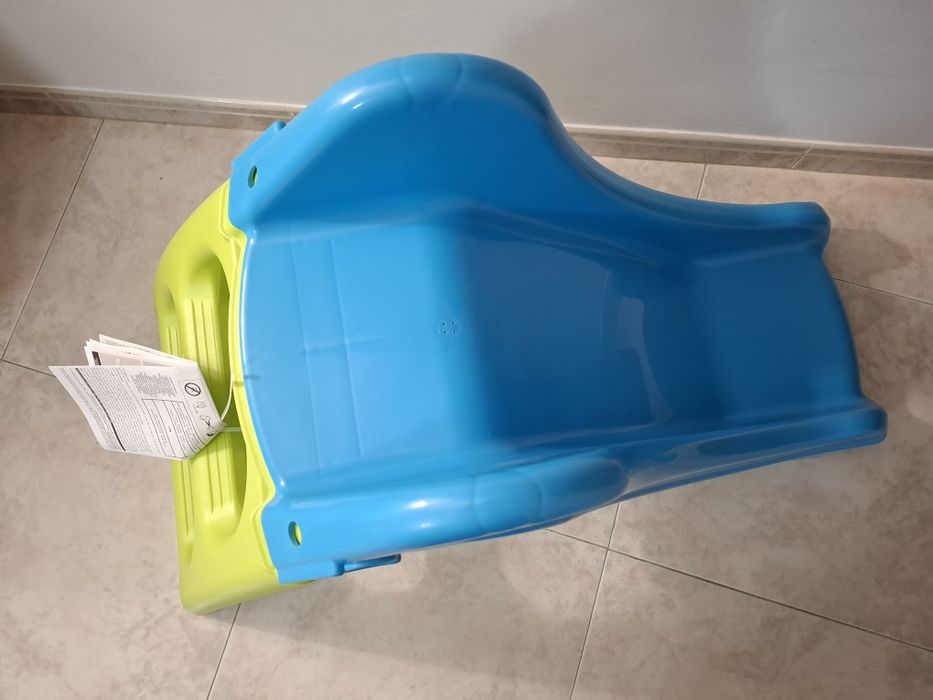 Escorrega infantil idade 1 a 5 anos - com opção de água NOVO