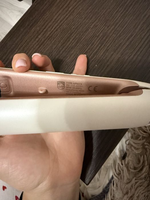 Вирівнювач PHILIPS MoistureProtect HP8374/00