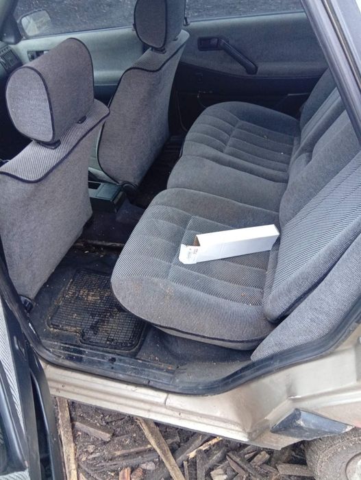 Розборка Volkswagen Passat B3 GL 1.8 інжектор бензин седан фольцваген