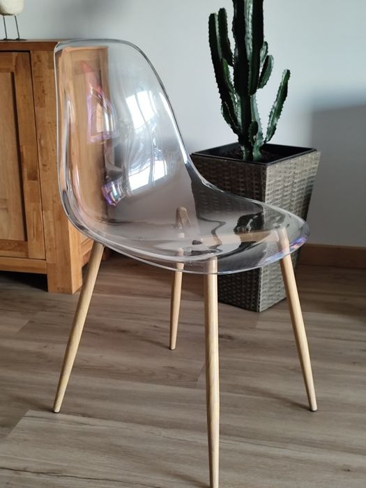 Cadeira Transparente
