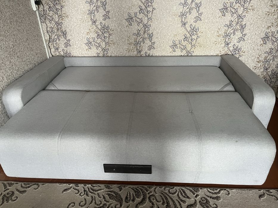 Продам диван в хорошому стані