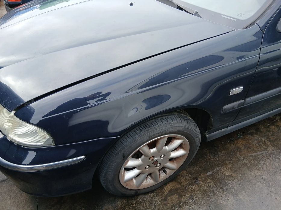 Guarda-lamas esquerdo ROVER 45 Hatch (RT)