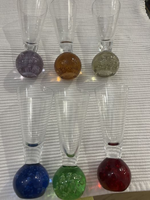 Copos licor (seis) com base colorida com bolhas