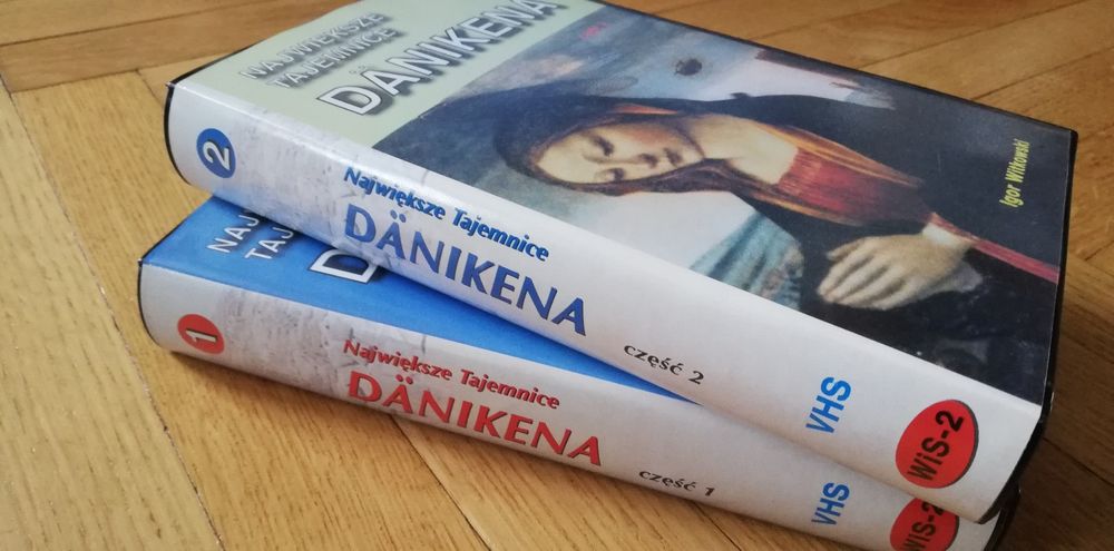 Kasety VHS UFO - Tajemnice Danikena zestaw 2 części Nowe