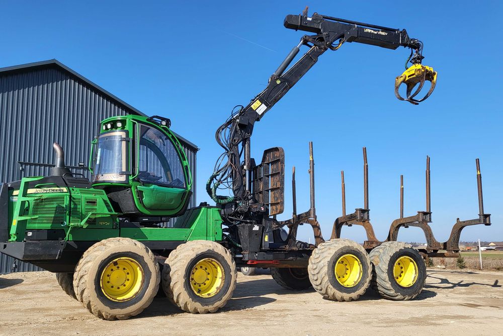 Forwarder John Deere 1110G - przedłużany - załadunek 2 x 3 m