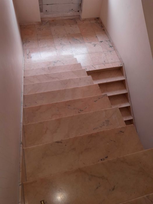 Schody marmurowe marmur różowy