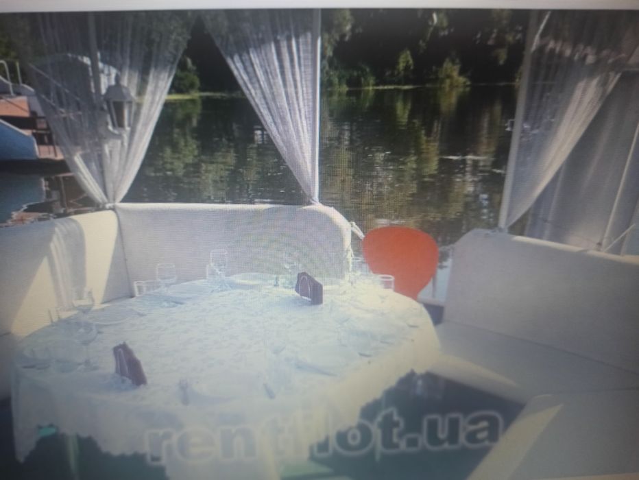 Продам прогулочный катер